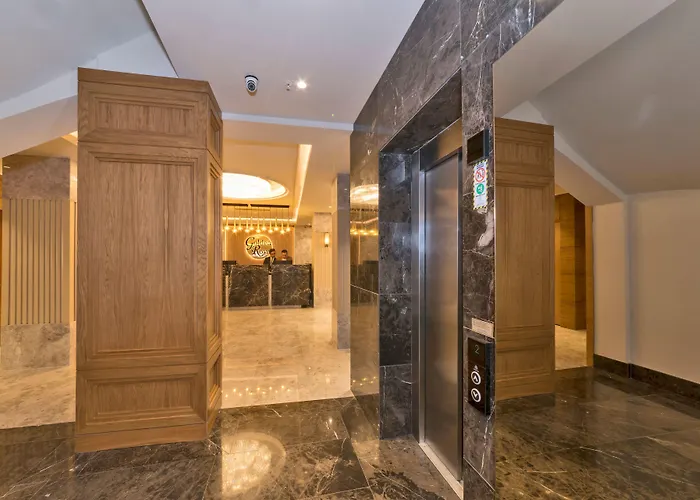 Golden Royal Hotel & Spa