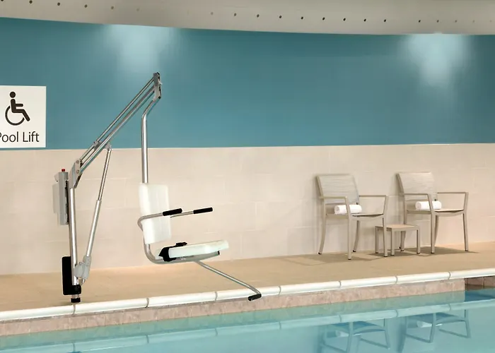 Holiday Inn Express & Suites - Cincinnati Ne - Red Bank Road By Ihg