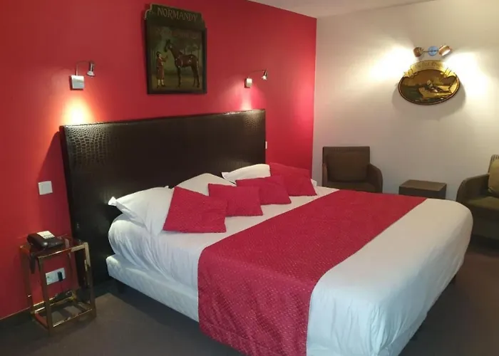 Logis Hotel Restaurant De La Croix D'Or-Avranches