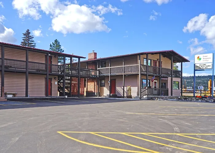 Four Seasons Lodge