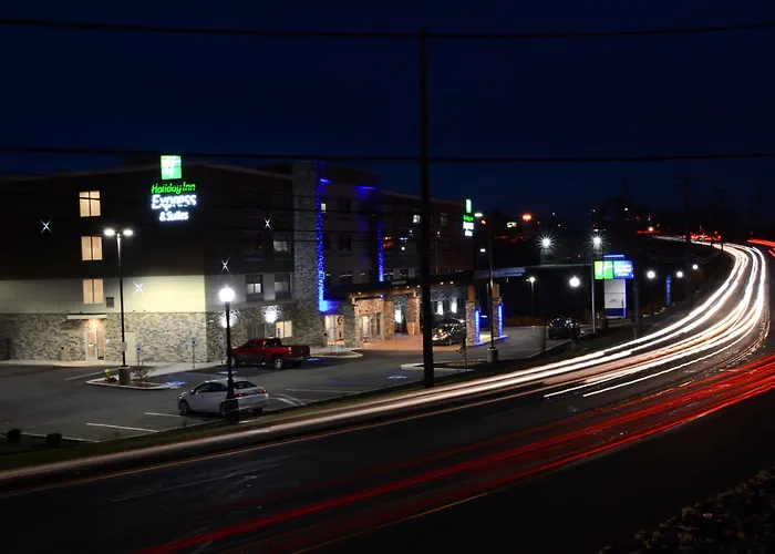 Holiday Inn Express & Suites - Pittsburgh - Monroeville By Ihg
