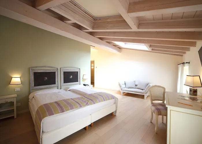 Hotel Villa Moron