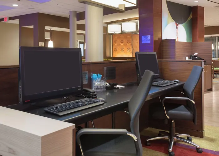 Fairfield Inn & Suites By Marriott Burlington