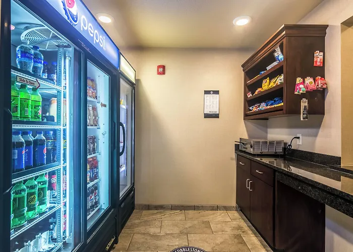 Cobblestone Inn & Suites - Lakin