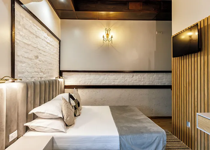La Strada Boutique Villa
