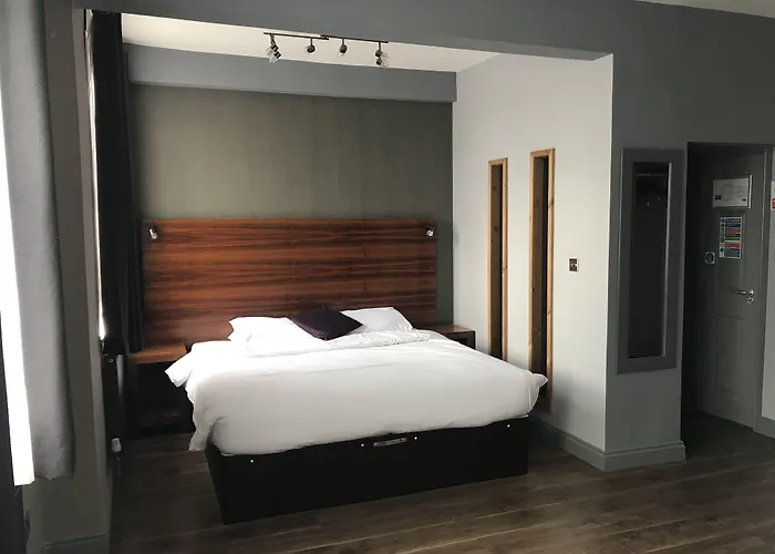 Bennetts Hotel