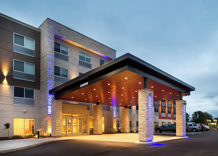 Holiday Inn Express & Suites Terrace By Ihg