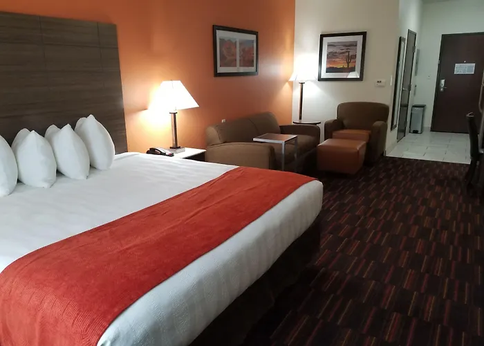 Home Away Kitchen Suites Enid