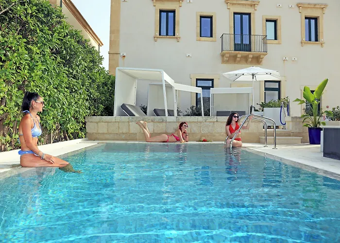 Zafran Boutique Hotel
