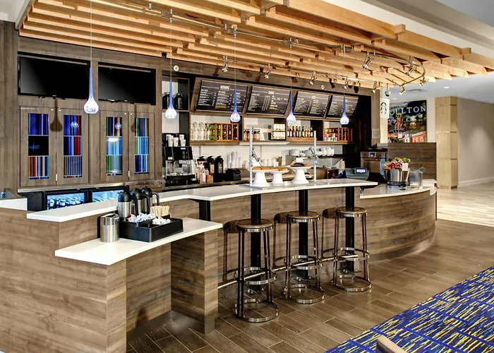 Courtyard By Marriott Carrollton