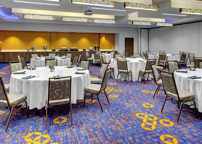 Courtyard By Marriott Carrollton