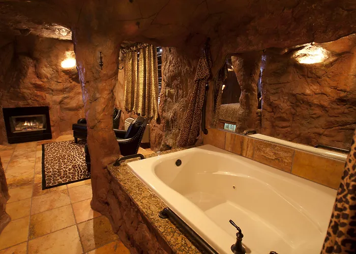 Black Swan Inn Luxurious Theme Rooms