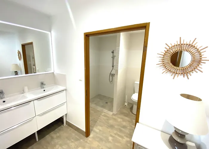 Logis Hotel L'Oliveraie