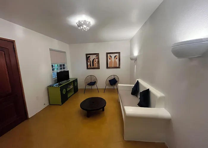 The Dive Hut - Boutique Apartments