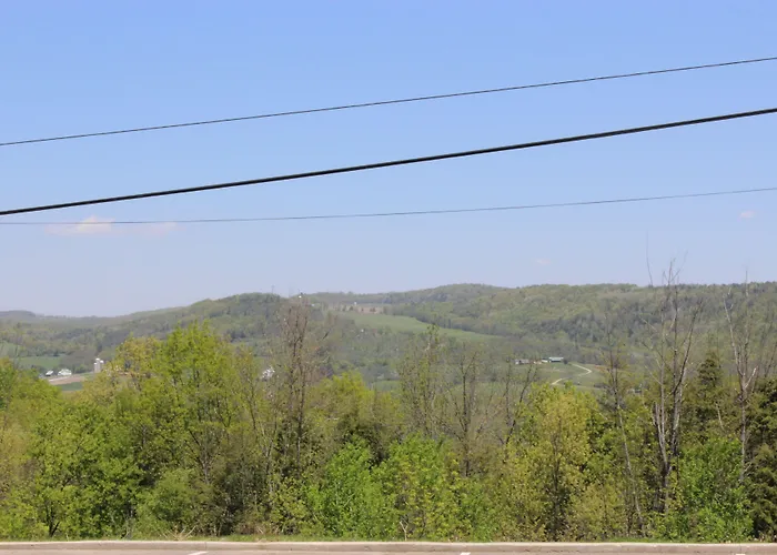 Crystal Springs Inn And Suites