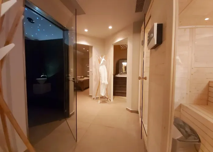 Alexakis Hotel & Spa
