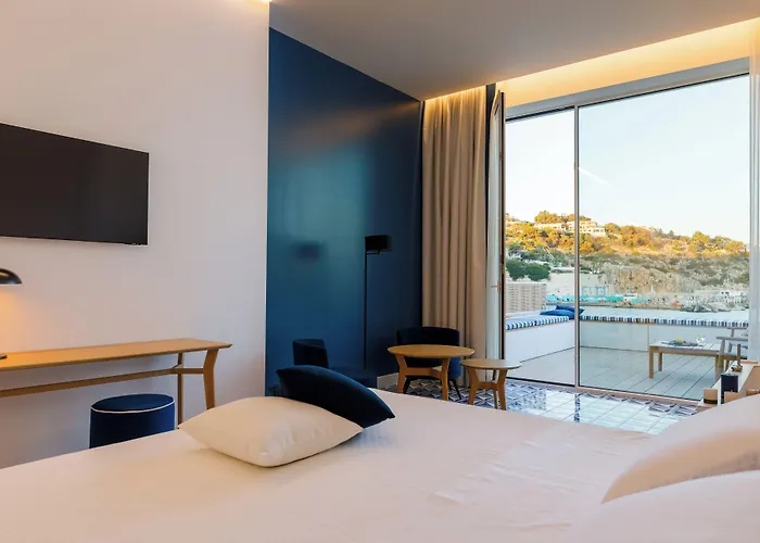 Hotel La Roccia