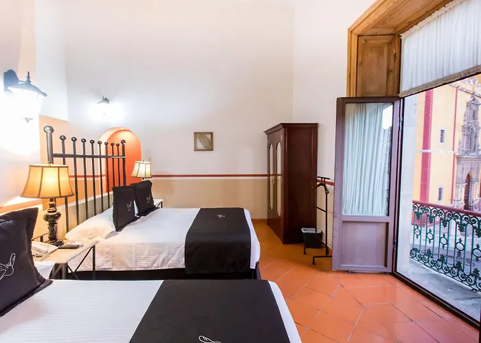 Hotel De La Paz
