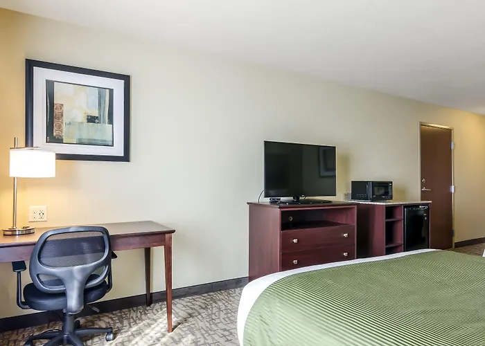 Cobblestone Inn & Suites - Harper
