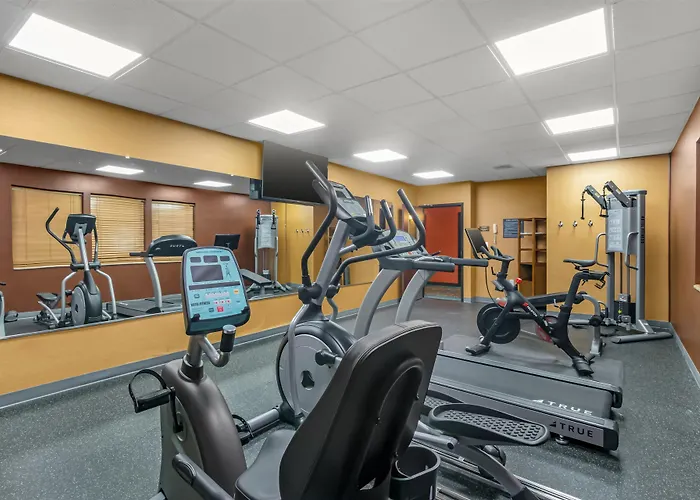 Best Western Plus Hiawatha Hotel