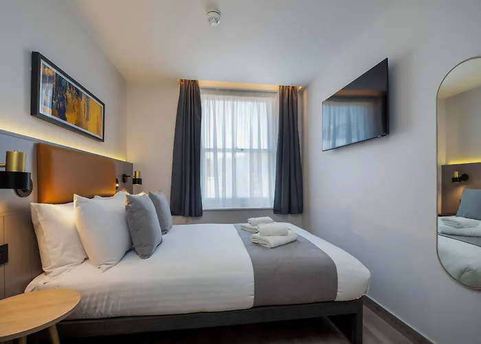 Chiswick Rooms