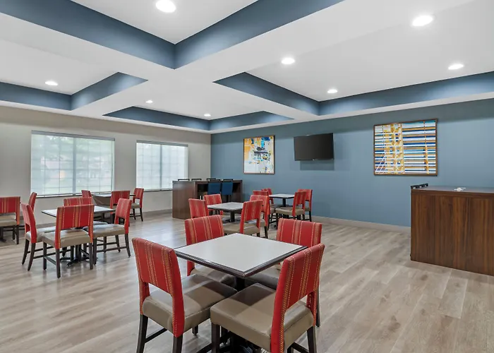 Comfort Inn & Suites Lawrence - University Area