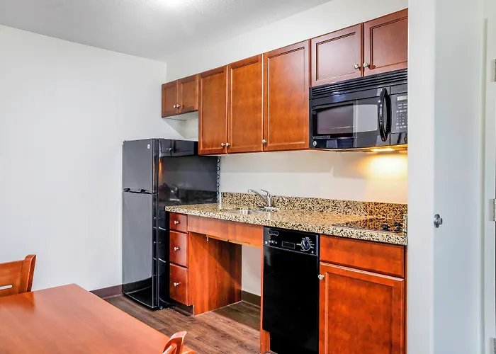 Days Inn & Suites By Wyndham Sherwood Park Edmonton