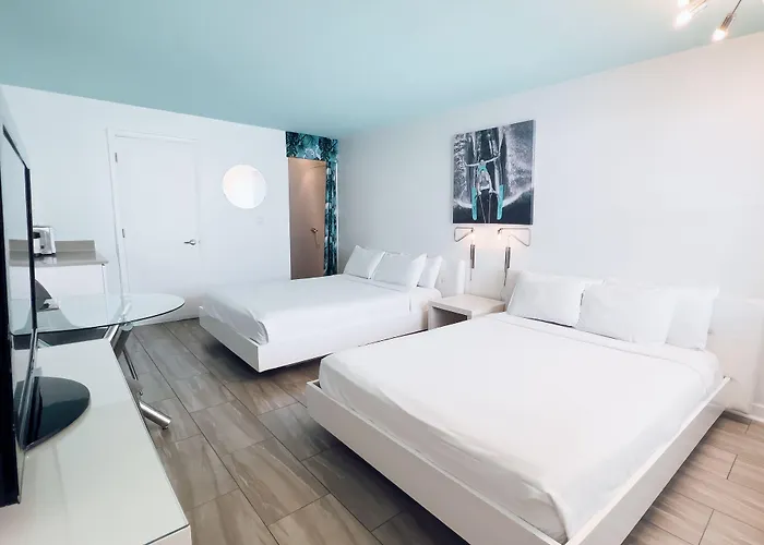 Aqua Hotel