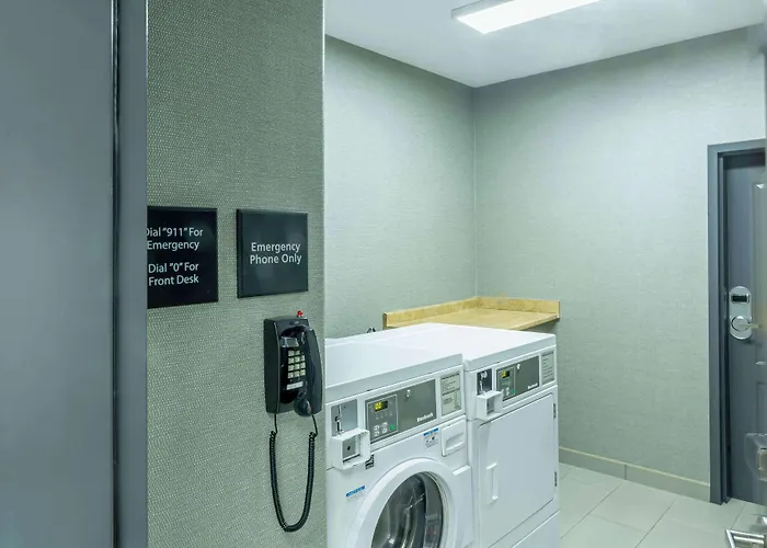 Hampton Inn & Suites Cleburne