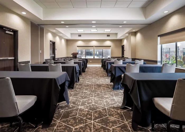 Best Western Premier Bryan College Station