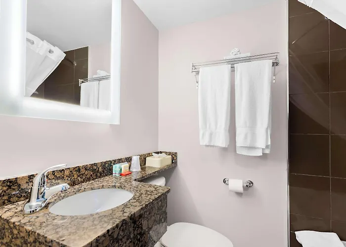 Surestay Plus By Best Western Windsor