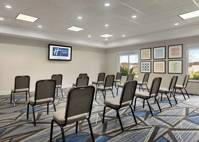 Holiday Inn Express Hotel & Suites Opelika Auburn By Ihg