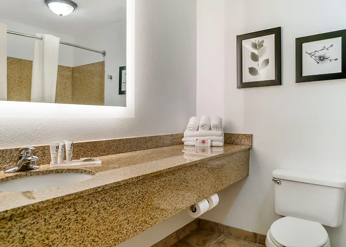 Country Inn & Suites By Radisson, Rossford - Toledo South