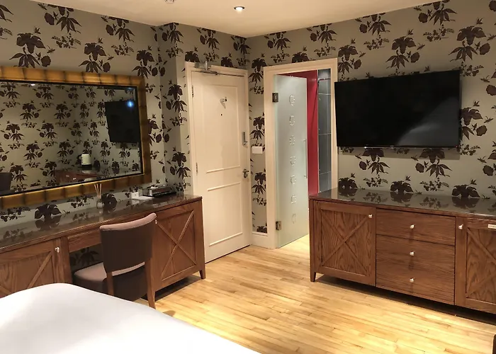 Hickman Hill Hotel