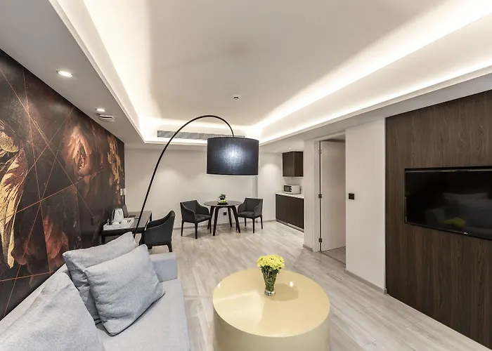 Almond Business Hotel