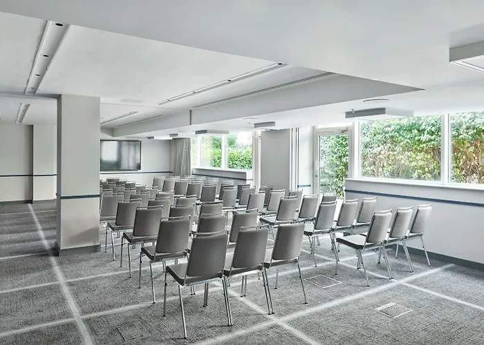 Hyatt Place London Heathrow Airport