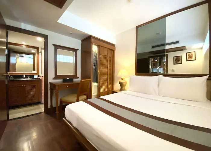 Sunset Beach Resort - SHA Extra Plus Phuket