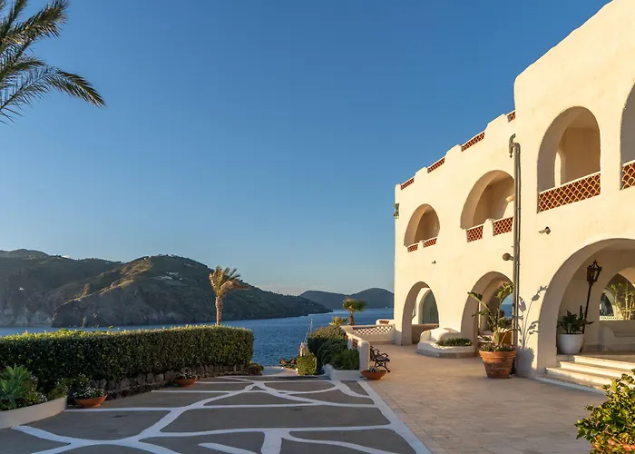 Therasia Resort Sea And Spa - The Leading Hotels Of The World