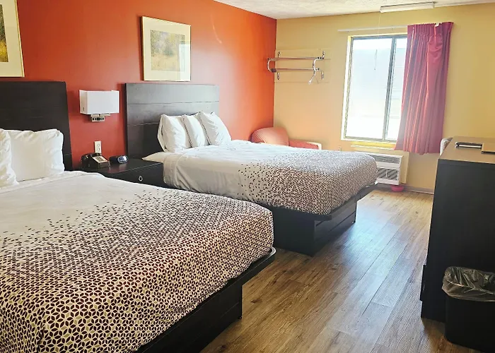 Budgetel Inn & Suites