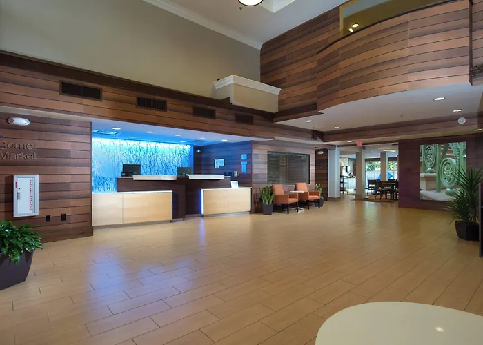 Fairfield Inn & Suites By Marriott Charleston North/Ashley Phosphate