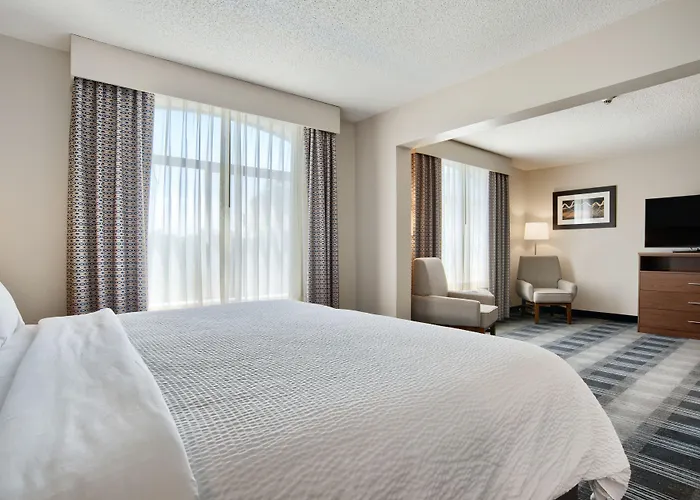 Holiday Inn Express & Suites - Mobile - I-65 By Ihg