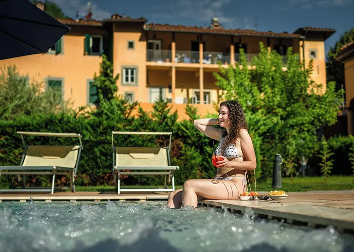 Park Hotel Regina - With Air-Condition And Outdoor Heated Pool