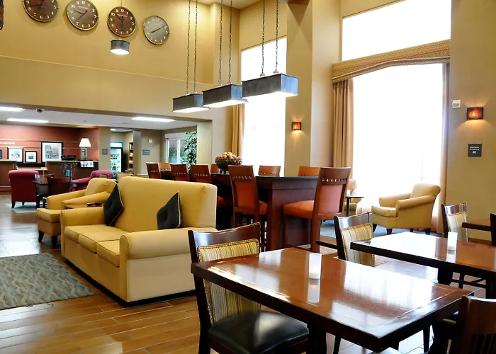 Hampton Inn & Suites Red Bluff