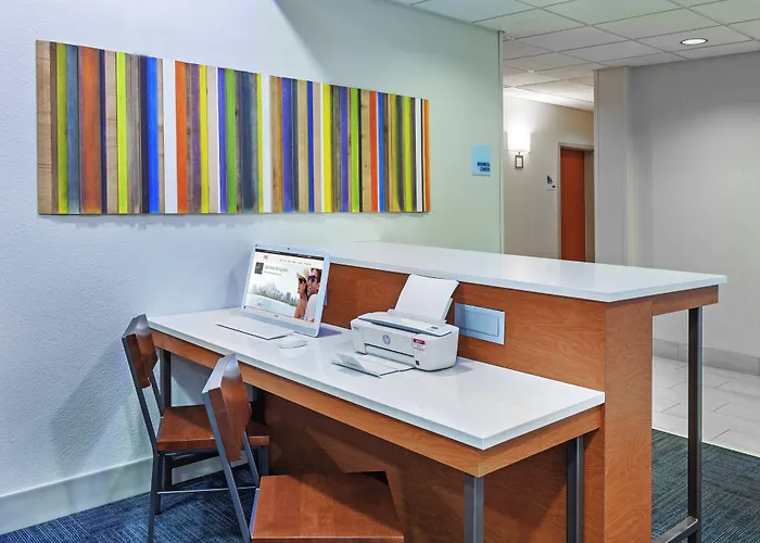 Holiday Inn Express New Orleans East By Ihg