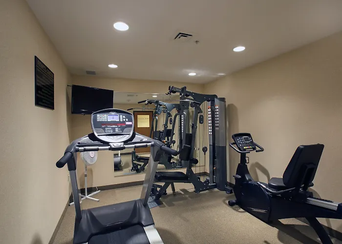 Boarders Inn & Suites By Cobblestone Hotels - Shawano