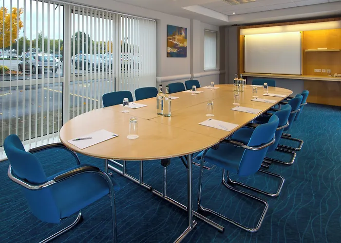 Holiday Inn Express Bedford By Ihg