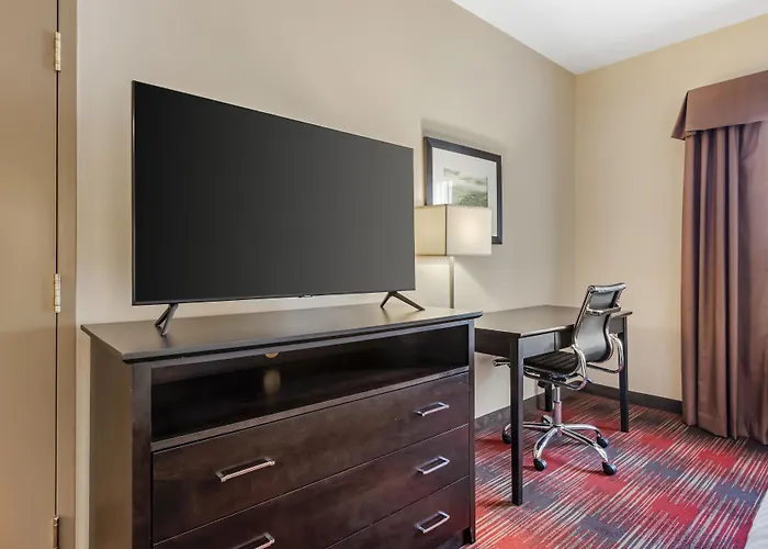 Best Western Plus Red Deer Inn & Suite