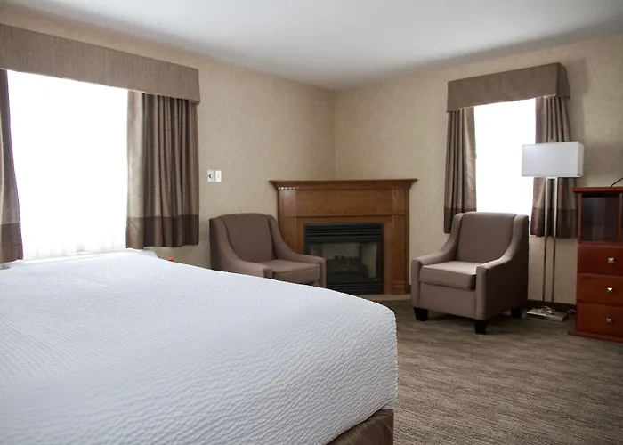 Days Inn & Suites By Wyndham Brooks