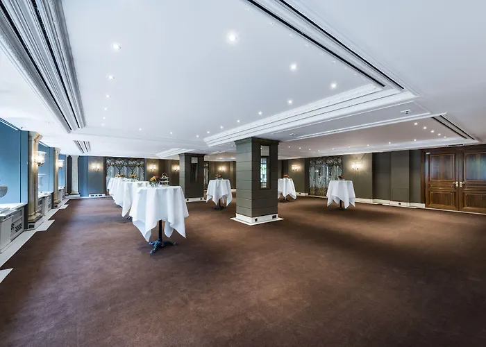 Hotel Bayerischer Hof - The Leading Hotels Of The World