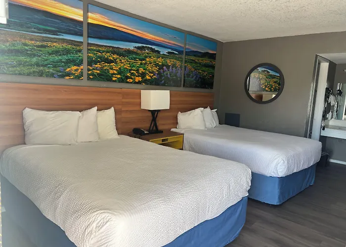 Days Inn & Suites By Wyndham Needles